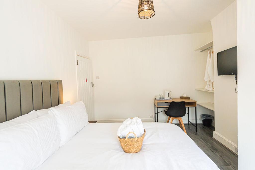 Room In Anfield 리버풀 외부 사진